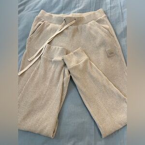 Gravel Heather ALO Muse sweatpants